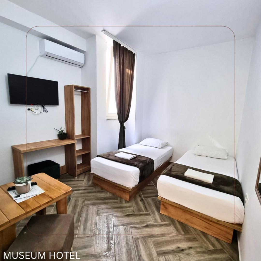 Museum Hotel Приштина Номер фото